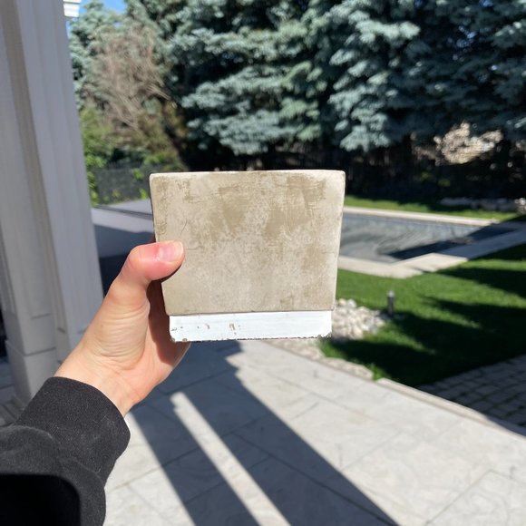 ✨ Snowflake Ceramic Planter | Colansanti's - Picture 2 of 6